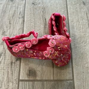 Sequins/floral strap girls shoes